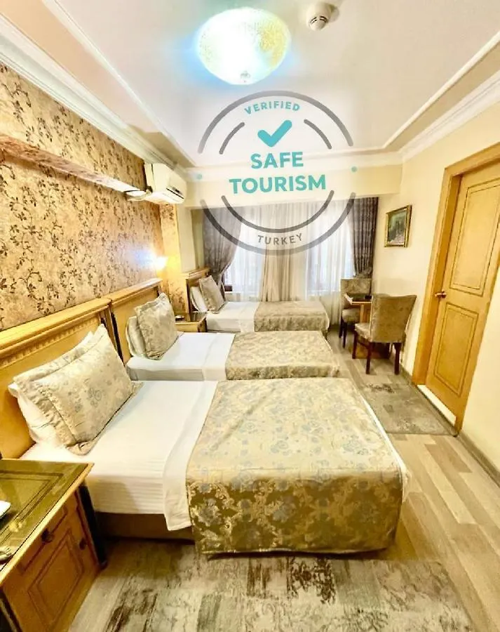 Taksim Pera Grand Hisar Hotel location